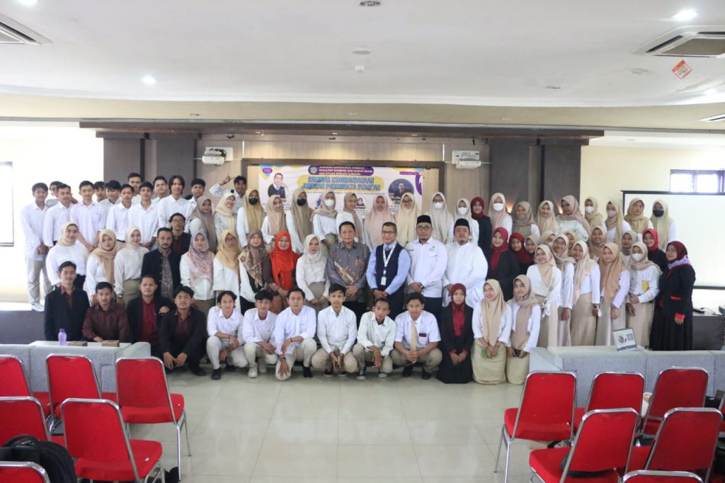 Seminar Kewirausahaan Jurusan Pariwisata Syariah