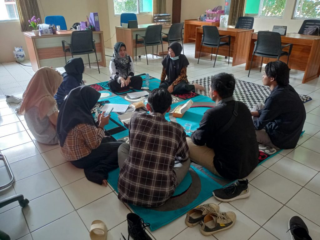 Ketua Program Studi Ngobrol Santai dengan Perwakilan HMJ