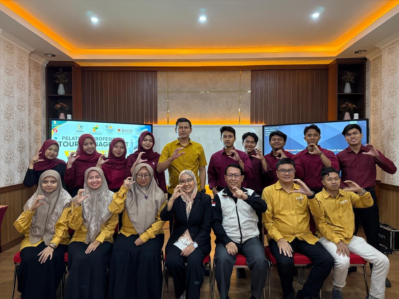 Tingkatkan Profesionalisme dan Daya Saing Lulusan, Jurusan Pariwisata Syariah FEBI UIN SSC Cirebon Selenggarakan Sertifikasi Kompetensi BNSP Travel Consultant